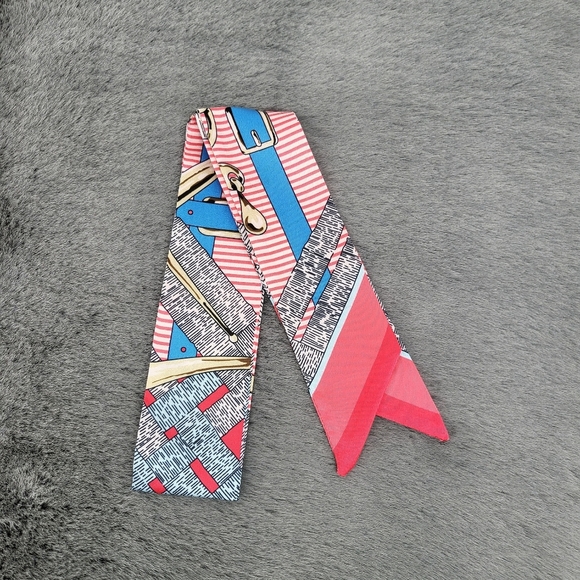 New Print Silk Skinny Scarf Twilly - Picture 5 of 5